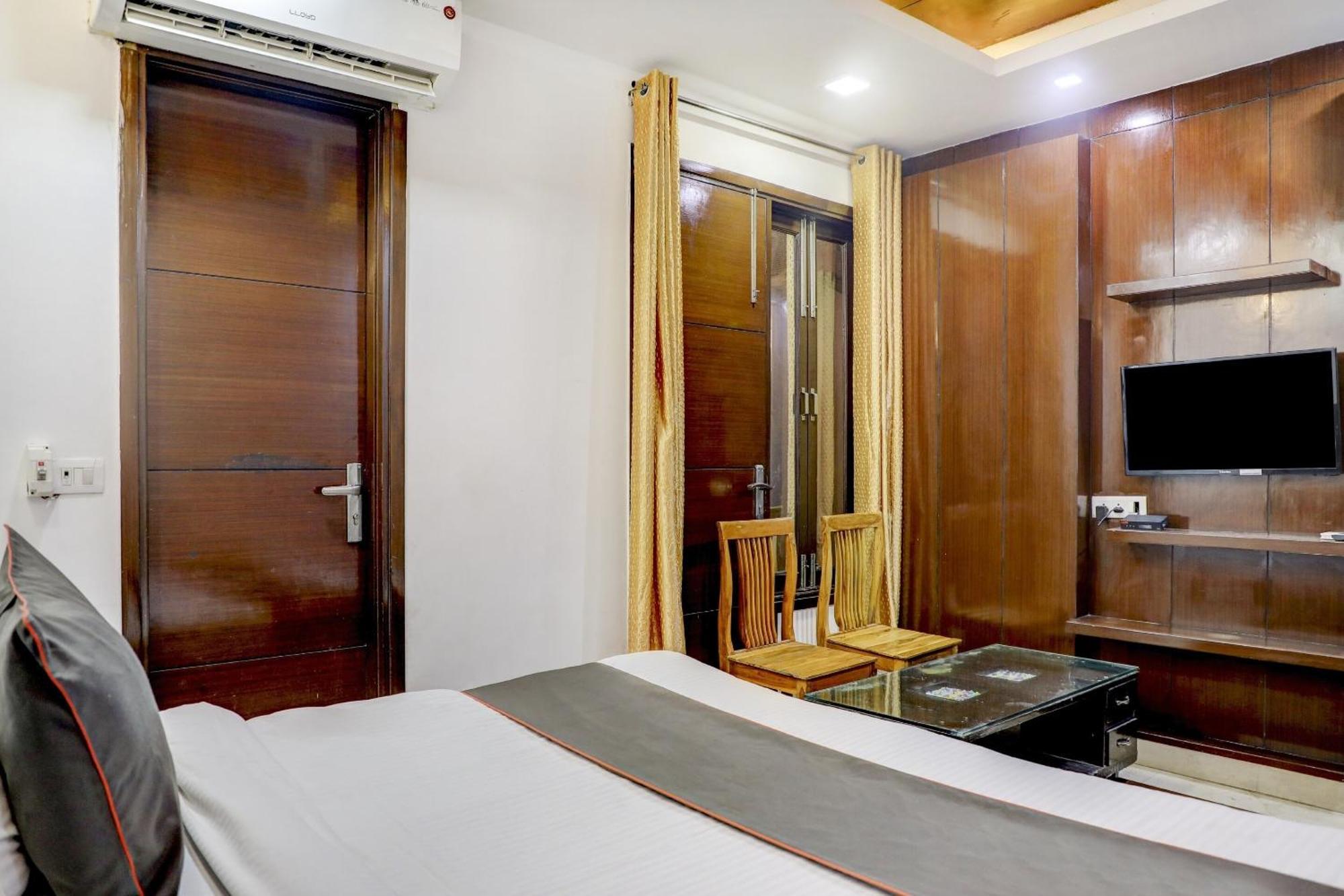Collection O R S Villa Near Lotus Temple Neu-Delhi Exterior foto