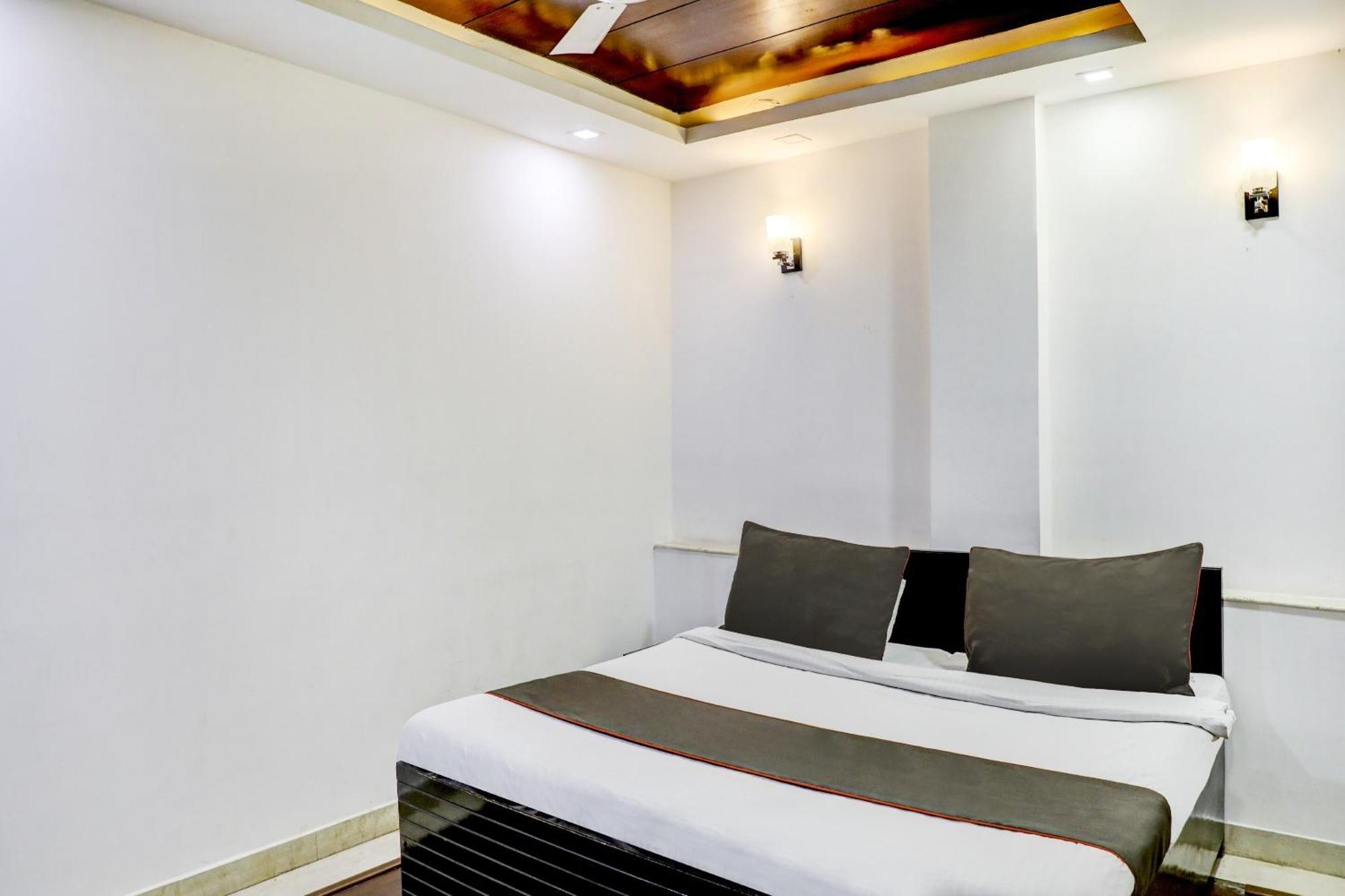 Collection O R S Villa Near Lotus Temple Neu-Delhi Exterior foto