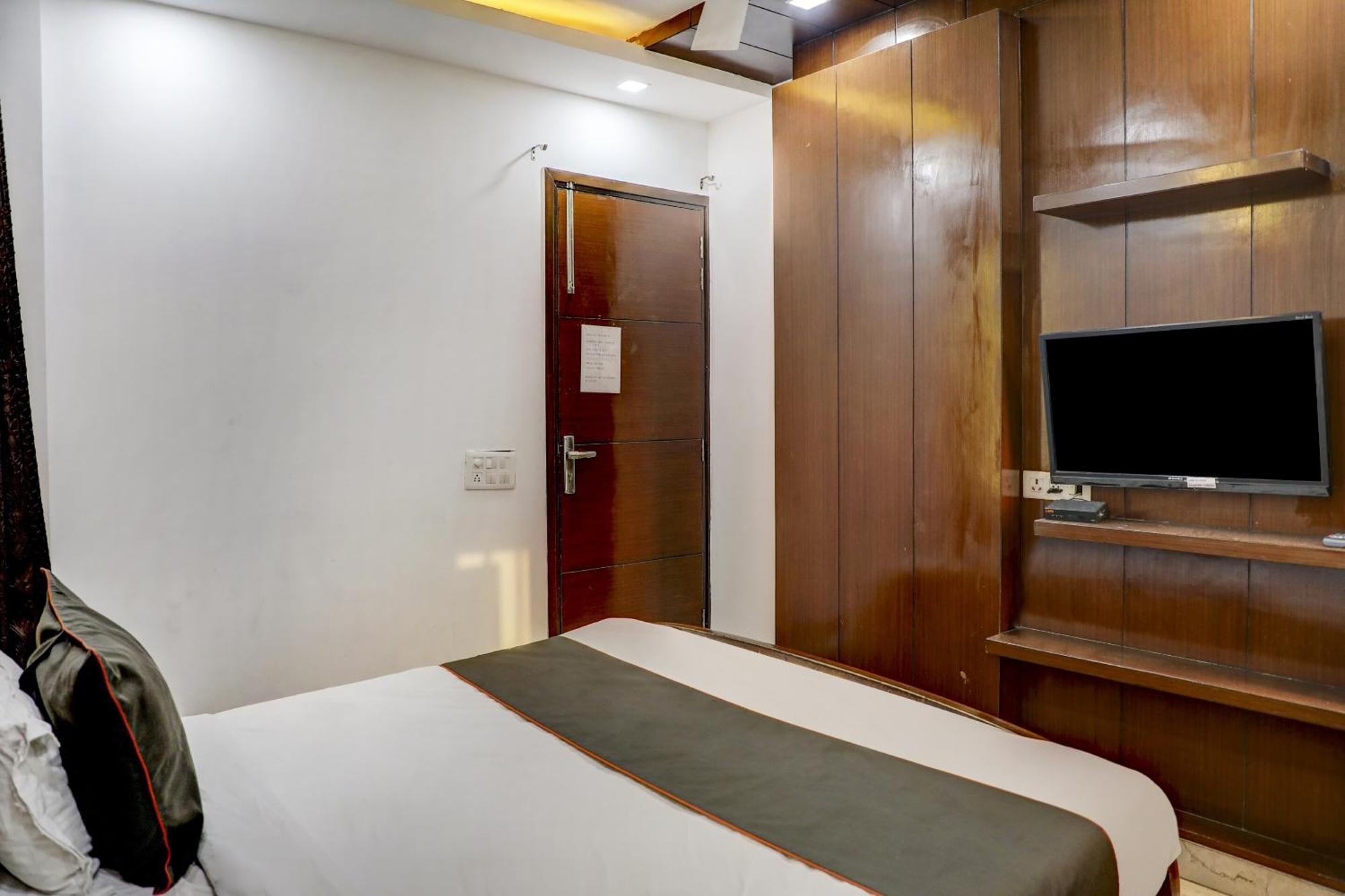 Collection O R S Villa Near Lotus Temple Neu-Delhi Exterior foto